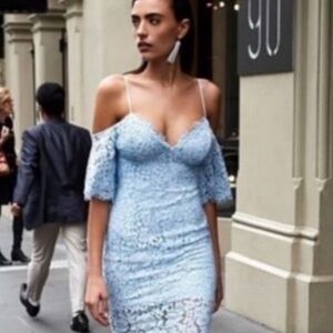 Arc~n~C lace dress light blue